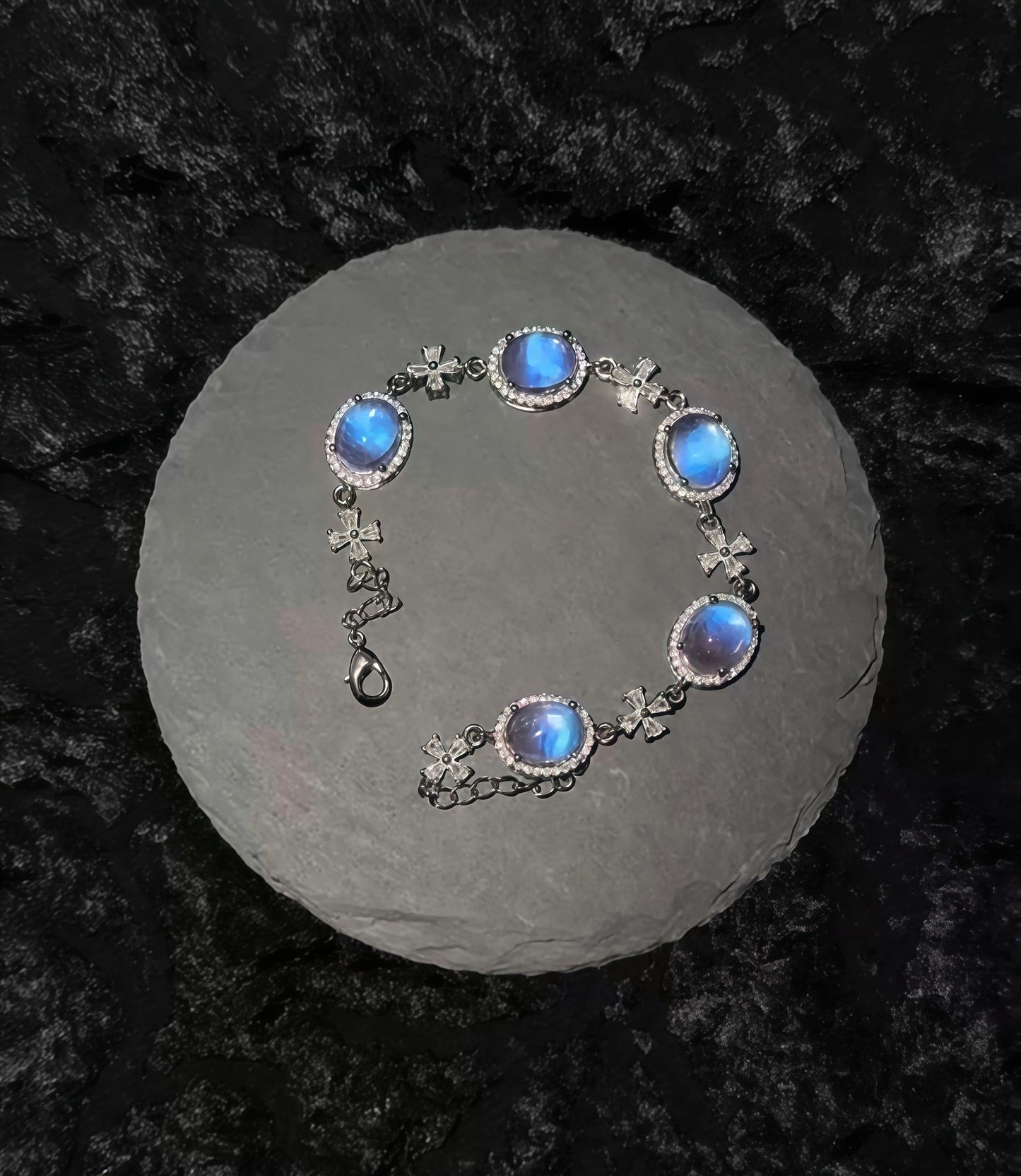 Lunaris Wings bracelet（most popular)