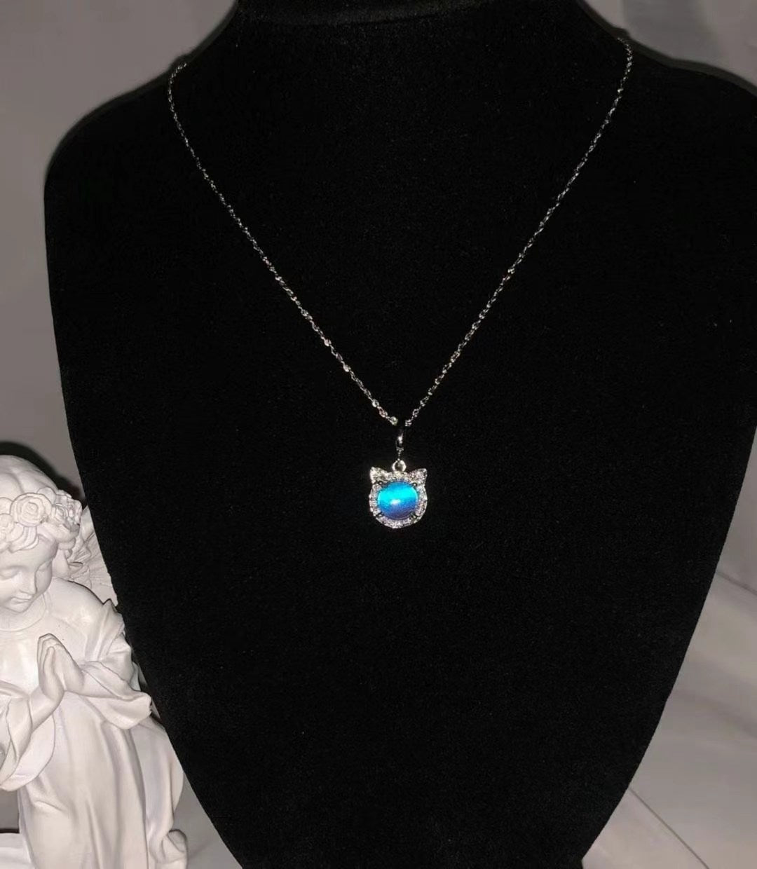 Meow Necklace